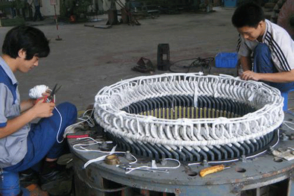 西安西瑪高壓電機(jī)外殼帶電的主要原因和過程解析。